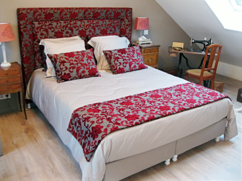 Enssemble Literie Sur Mesure Tete De Lit Vichy.webp 1024x768