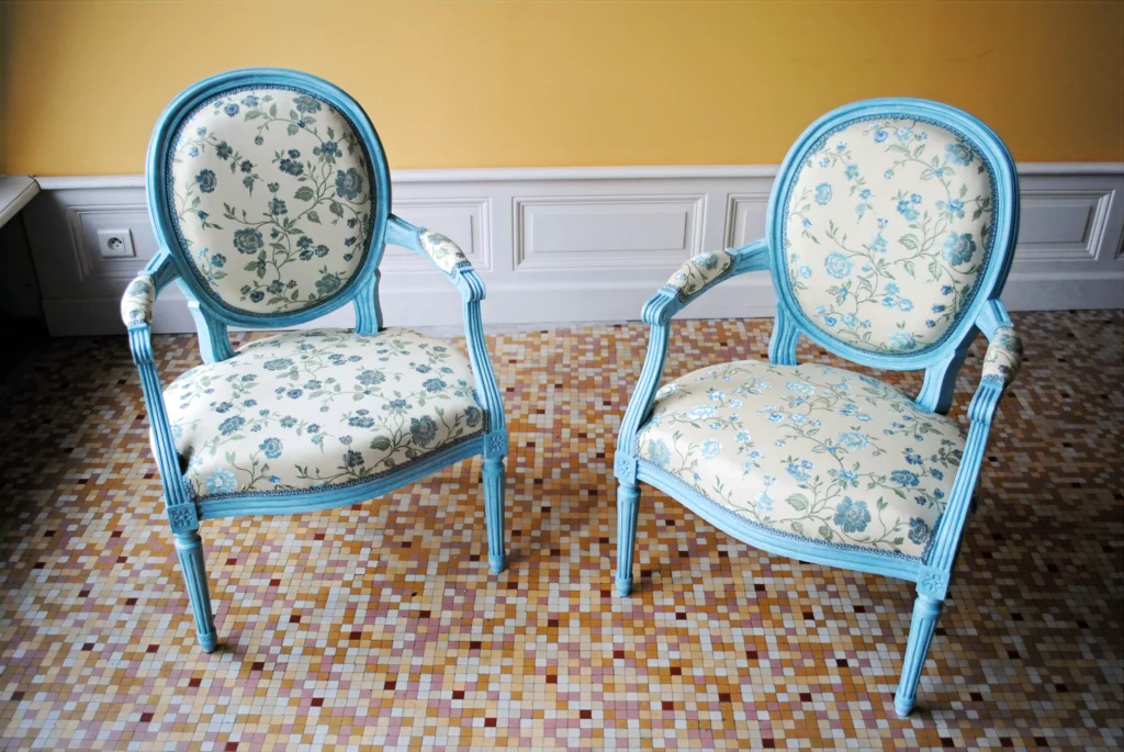 Home Paire Fauteuils Patines Tissu Chanee Vichy.webp 1024x685